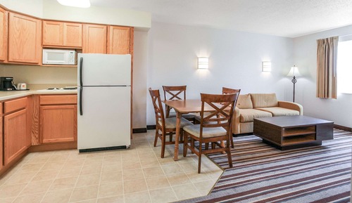 Suite, 1 King Bed