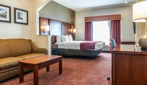 Suite, 1 King Bed, Non Smoking