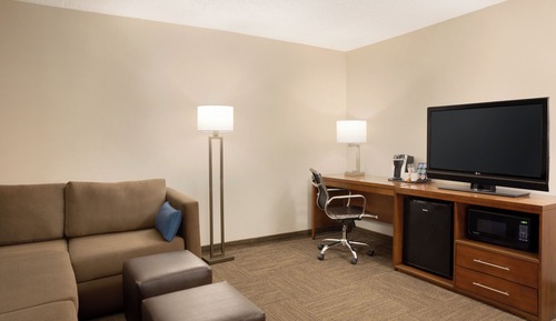 Suite, 2 Queen Beds, Sofa Bed