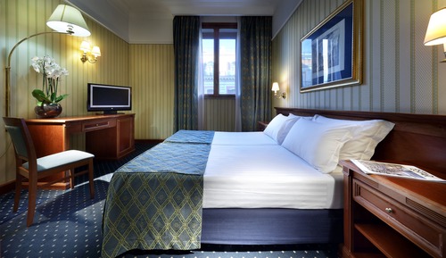 Standard Double Room (With Extra Bed)