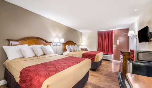Standard Room, 2 Queen Beds, Non Smoking