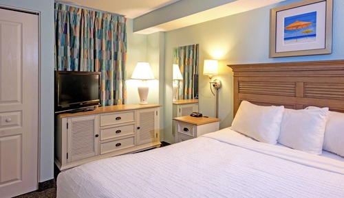Mariner Ocean View Three Bedroom Condo