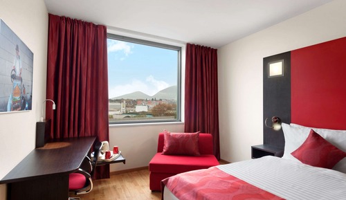 Room, 1 King Bed, Non Smoking