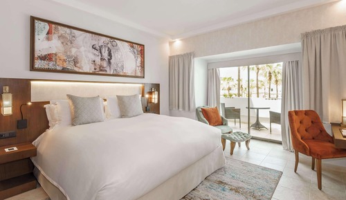 Deluxe Room, 1 King Bed, Ocean View (and Pool View)