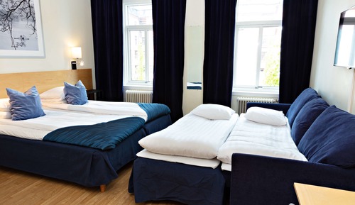 Family Room, 2 Twin Beds, Non Smoking (with Sofabed)