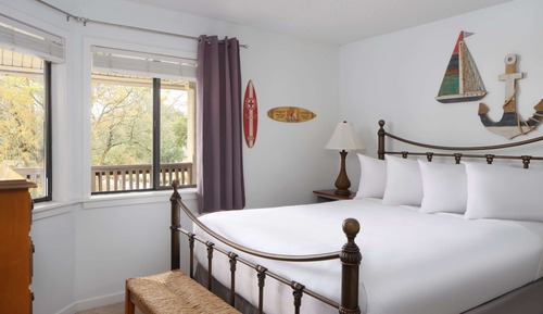 Suite, 2 Bedrooms, Lake View (Lodge)