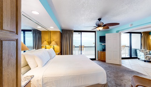 Condo, 3 Bedrooms (Sea View)