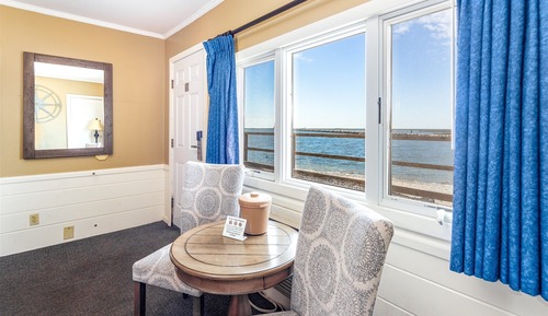 Superior Room, 1 King Bed, Patio, Ocean View