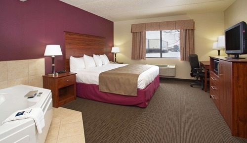 Suite, 1 King Bed, Non Smoking, Corner (Hot Tub)