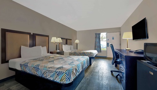 Standard Room, 2 Double Beds, Non Smoking