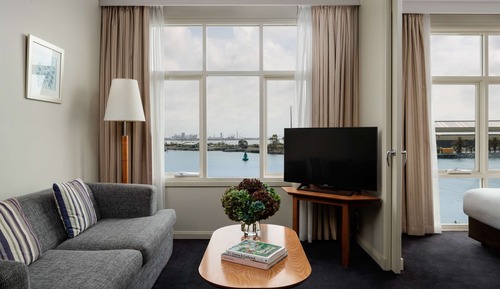 Twin Harbourside Suite