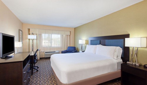 Standard Room, 1 King Bed