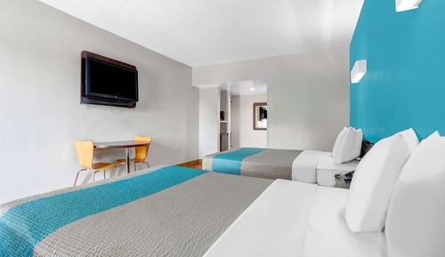 Standard Room, 2 Double Beds, Smoking