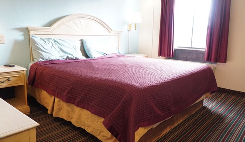 Room, 1 King Bed, Non Smoking