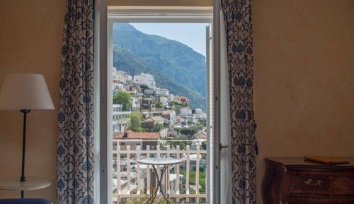 Deluxe Triple Room, Partial Sea View