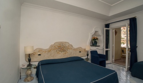 Superior Double Room, Partial Sea View
