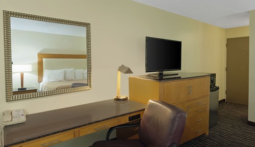 Standard Room, 1 King Bed