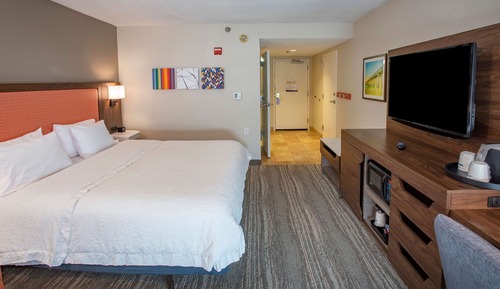 One King Bed, Non-Smoking, Accessible