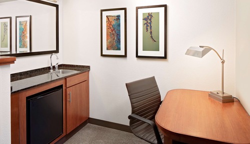 Room, Multiple Beds (High Floor)