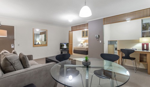 Classic Apartment, 1 Queen Bed, Kitchen, Courtyard Area