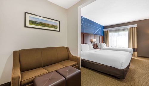 Suite, 2 Queen Beds, Non Smoking