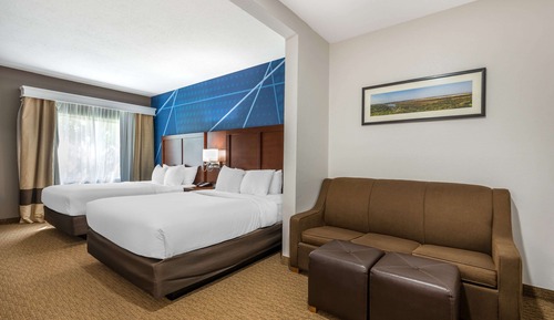 Deluxe Suite, 2 Queen Beds, Non Smoking