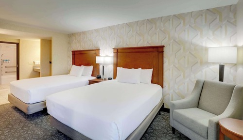 Deluxe Room, 2 Queen Beds, Accessible, Refrigerator & Microwave (Tub)