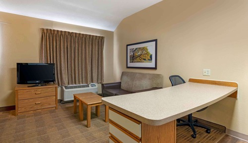 Deluxe Studio, 1 Queen Bed, Non Smoking