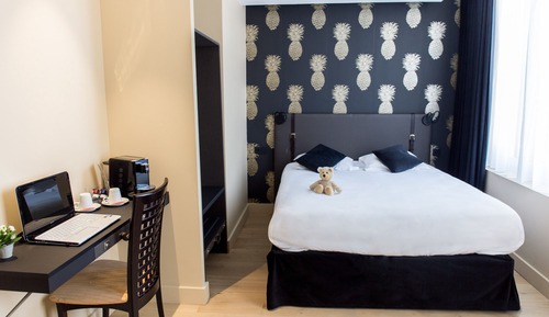 Deluxe Room, Non Smoking, Private Bathroom