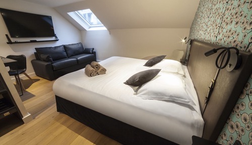 Deluxe Quadruple Room, Non Smoking, Private Bathroom
