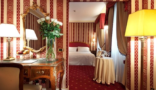 Junior Suite, Jetted Tub