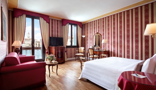 Deluxe Suite, Canal View, Overwater