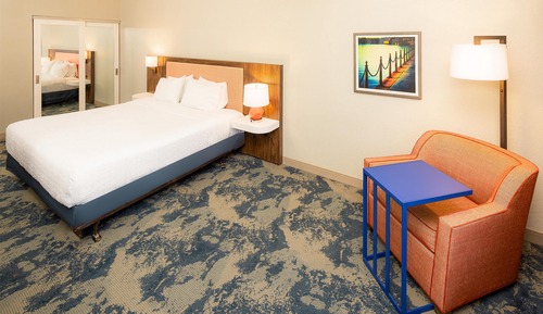 Room, 1 King Bed, City View