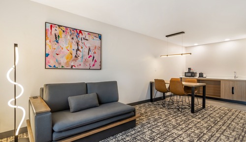 Suite, 1 King Bed with Sofa Bed, Non Smoking