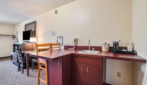 Room, 1 King Bed, Non Smoking, Hot Tub