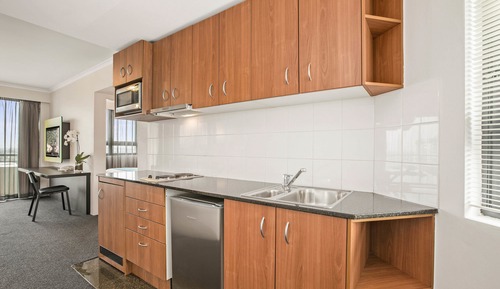 1 Bedroom Executive Spa Apartment (Weekly Housekeeping)