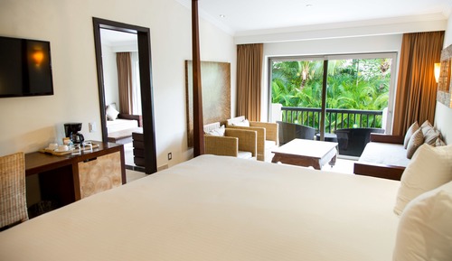 Hacienda One Bedroom Suite