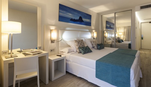 Triple Room, Sea View (Spa Access)
