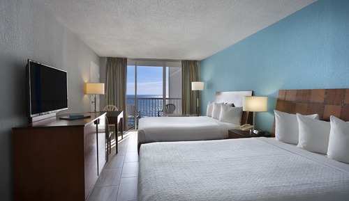 Classic Double Room, 2 Queen Beds, Kitchenette, Oceanfront