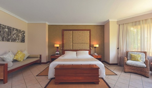 Dinarobin Suite (Honeymooners Only)