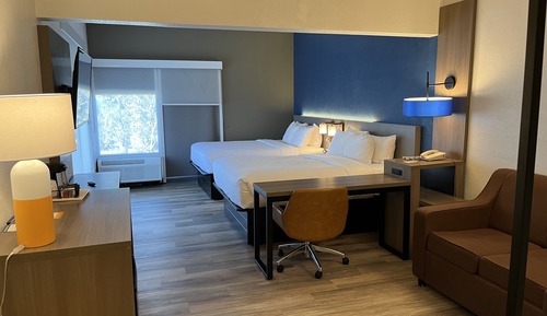 Suite, 2 Queen Beds, Non Smoking, Bay View