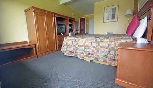 Standard Room, 1 King Bed, Non Smoking