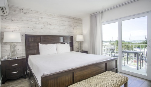 Suite, 1 Bedroom, Balcony, Bay View (King)