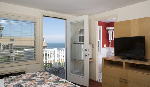 Standard Room, 1 Queen Bed, Ocean View (Value Ocean View)