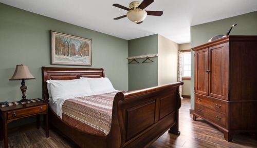 Suite, 1 Queen Bed