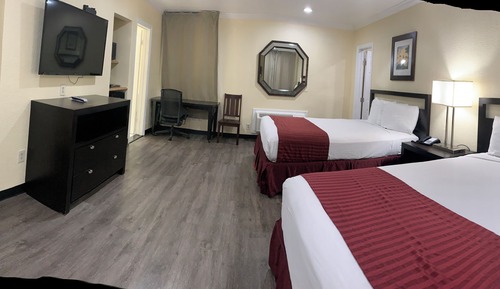 Family Suite - Bunks Separate