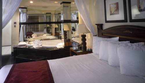 Honeymoon Room