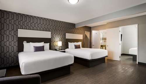 Family Room, Multiple Beds, Non Smoking, Refrigerator & Microwave (Walk-in Shower)