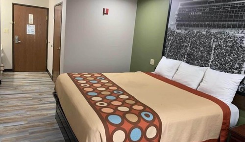 Standard Room, 1 King Bed, Accessible, Non Smoking (Mobility Accessible)