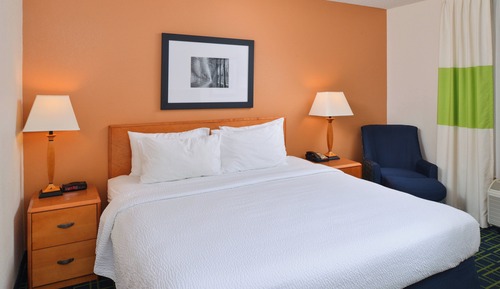 Room, 1 King Bed (Hearing Accessible)
